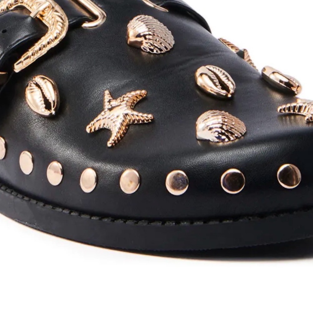 AZALEA WANG BRINY BLACK SEA SHELL EMBELLISHED CLOG - Picture 2 of 7